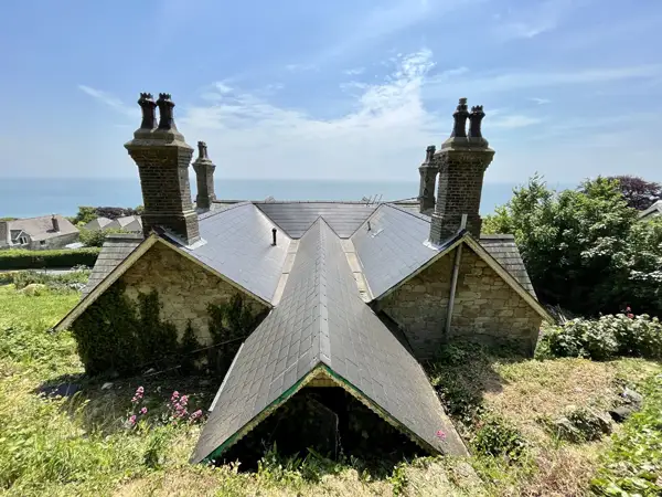 M-roof